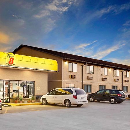 Super 8 By Wyndham Macomb Motel Exterior foto